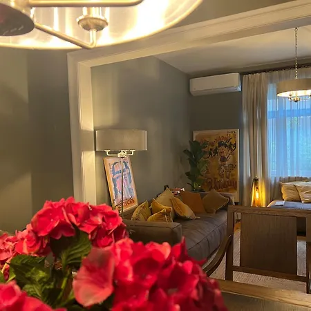 Laurel & Hardy - Old Center Apartment *